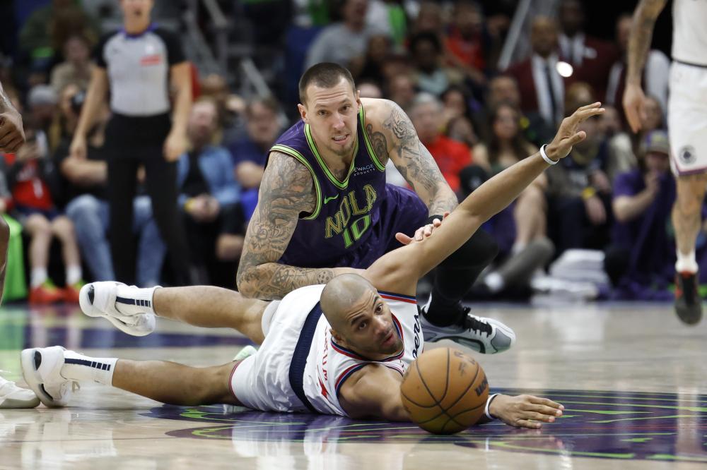 一个可参考 一个可参考