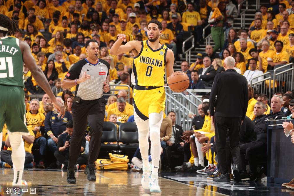 间的赛场 间的赛场