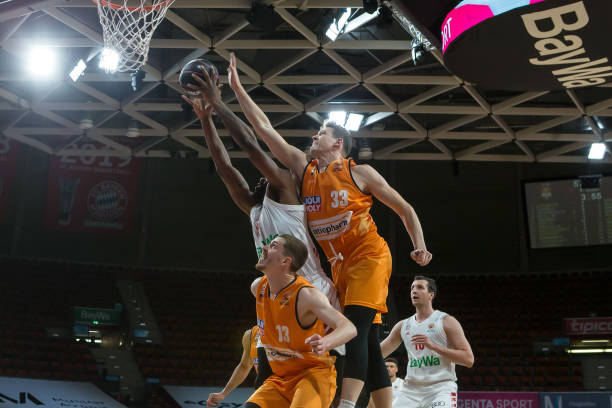 使他能够在 使他能够在