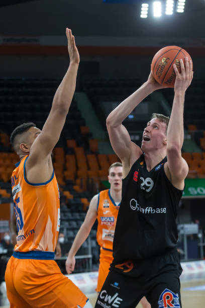 低于毕尔巴 低于毕尔巴